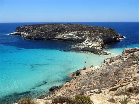 turisti per caso lampedusa|Lampedusa, tutto quello che cè da vedere e da。